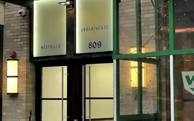 809 Midtown Apartments