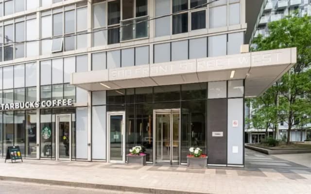 Gorgeous Lakeview Boutique Suites
