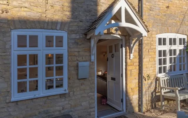 Jasmine Cottage-2BD in Heart of Bourton