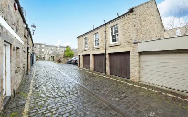 Bright&Cosy Flat near Scottish Gallery