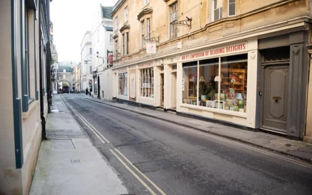 Dream Stays Bath - John Street