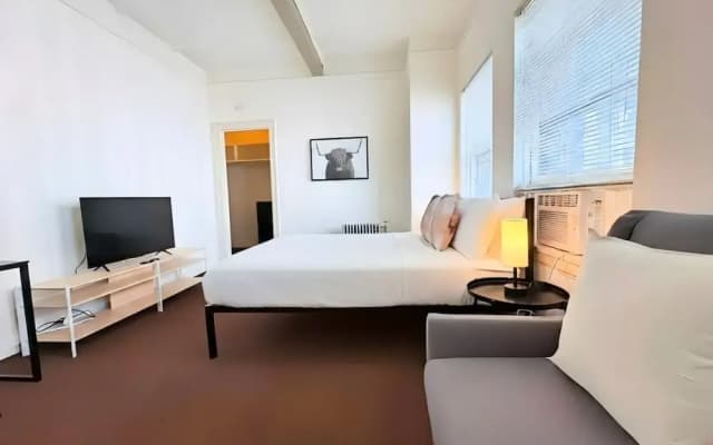 Studio in Gold Coast - SP 1204