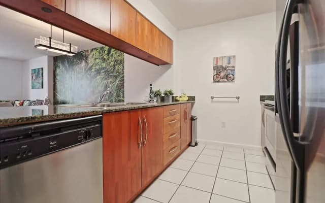 Stylish 1BR At Brickell Bay Club by Oneluxstay