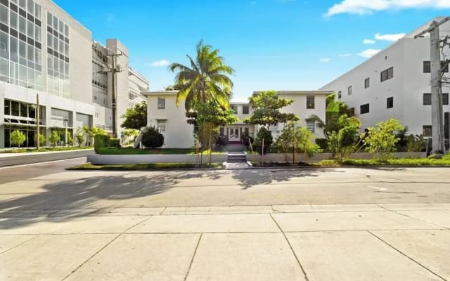 Pet-friendly Brickell Stay Near Beach & City