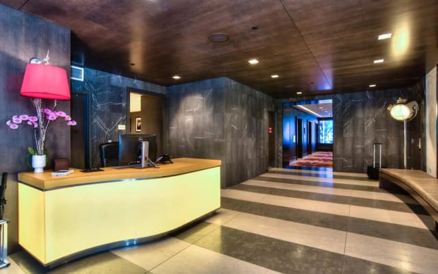 Furnished Apartments on Pine Street