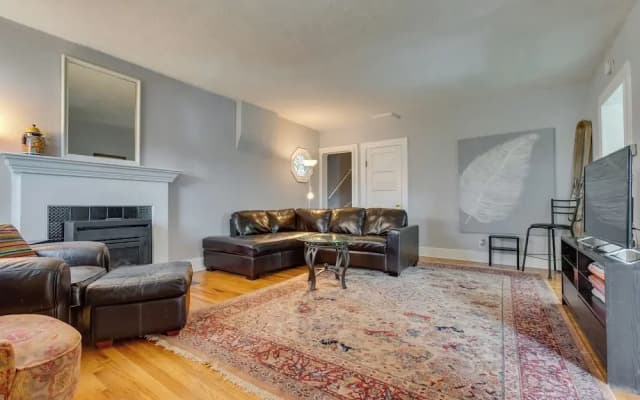 2 Mi to Washington Park: Convenient Denver Home!