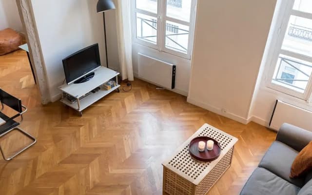 Sunny Dussoubs I Unique 1-br Loft in Montorgueil