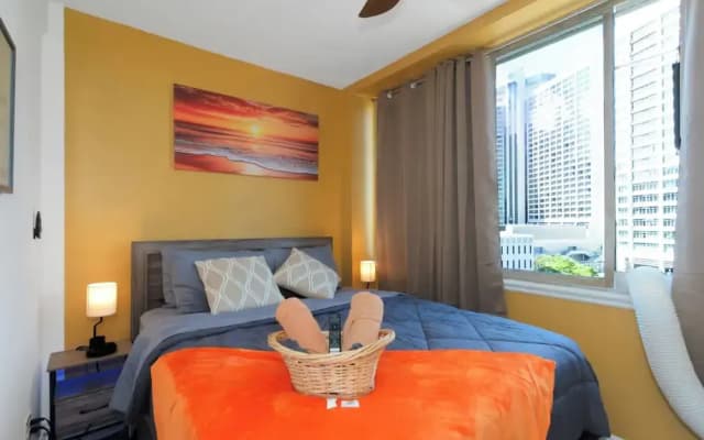 Spacious 3BR Condo in DTWN