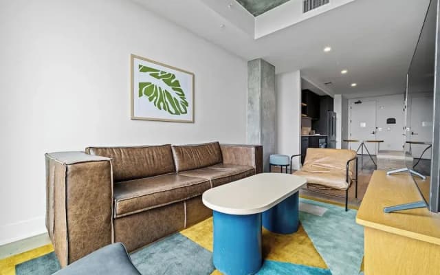 New 1BR Condo on Rainey St-Rooftop Pool