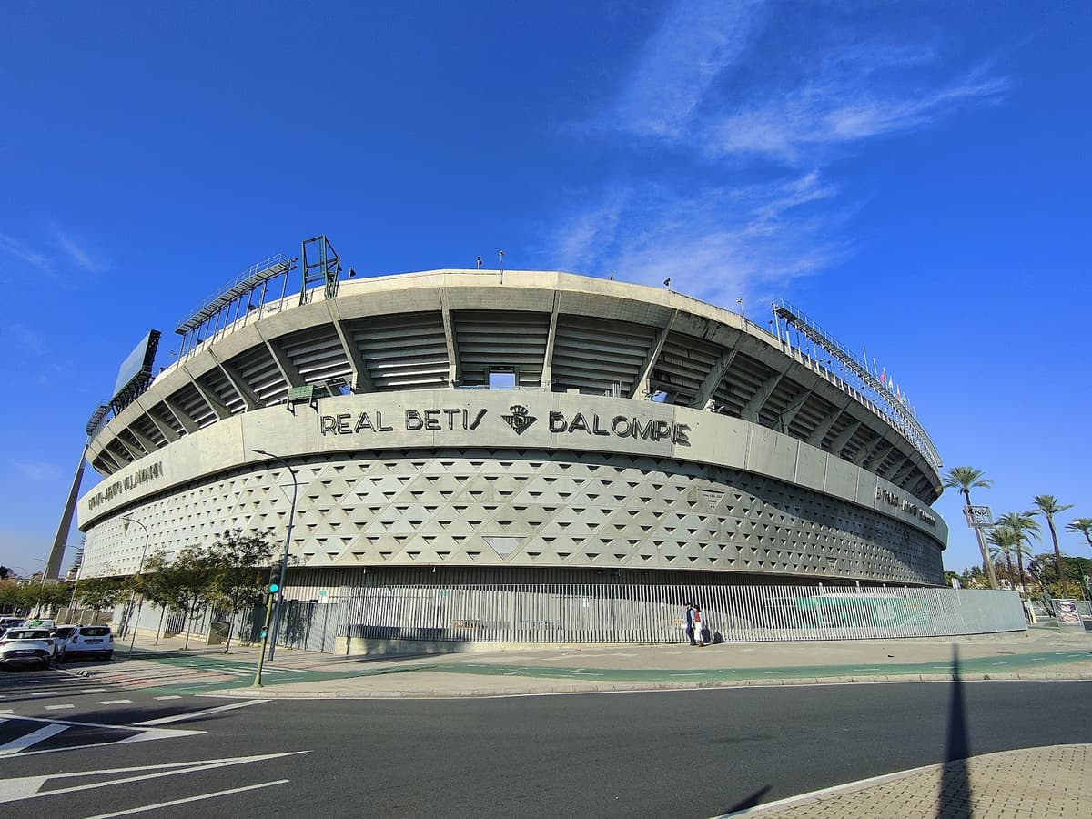 Estadio Benito Villamarín, Seville